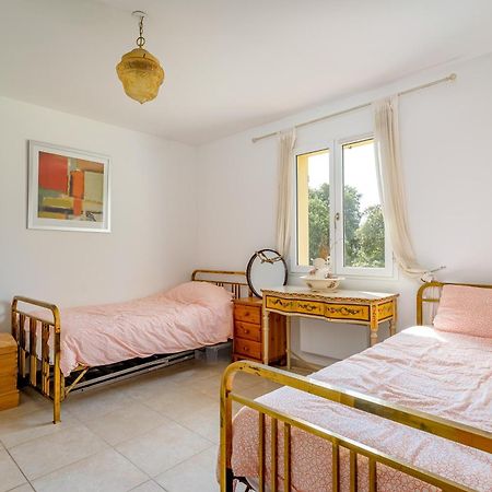 Le Manoir De Flassans Bagian luar foto