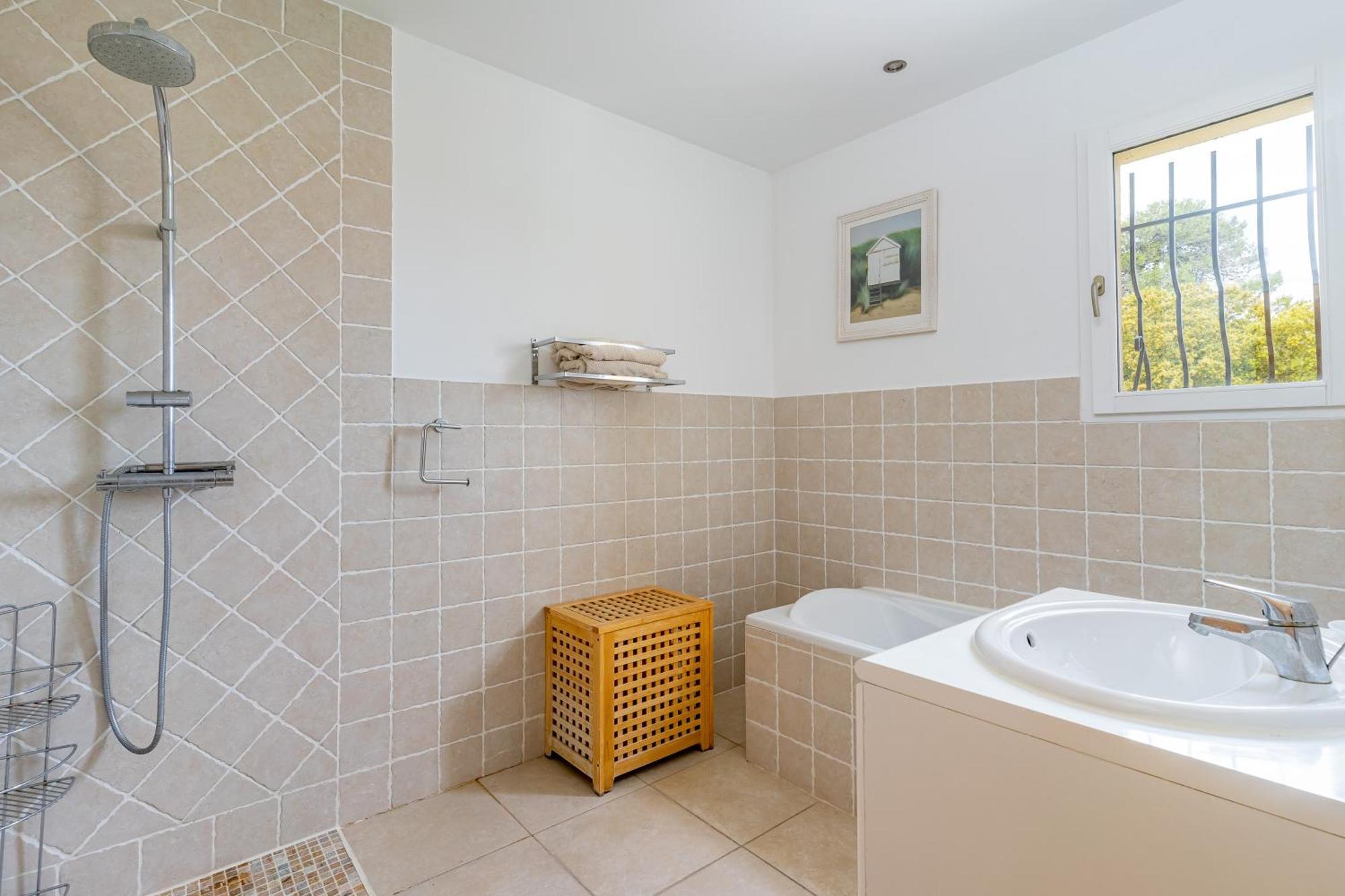 Le Manoir De Flassans Bagian luar foto